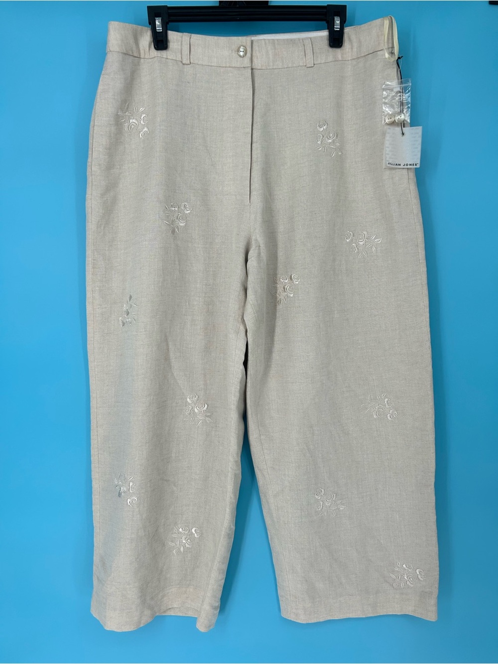 Eileen Fisher Beige Embroidered Linen-Cotton Crop Pants